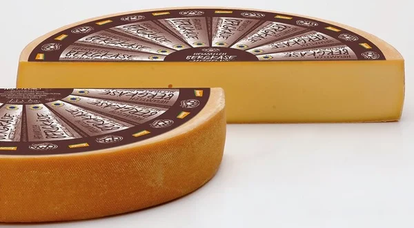 MONTAGNARD-LAIT DE FOIN MI-VIEUX
