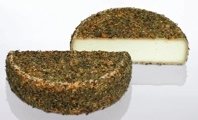 ÖMA FROMAGE DE CHEVRE AU THYM CITRONNÉ NATURLAND  1.6KG